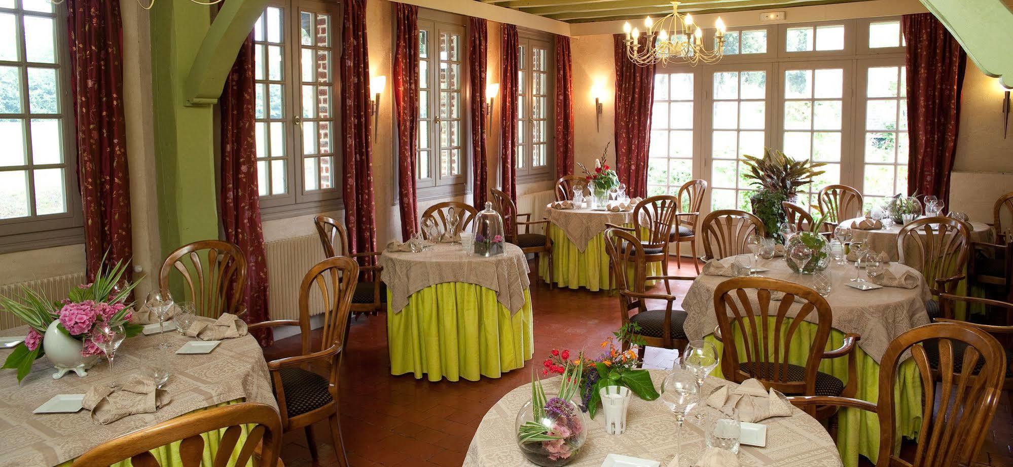Le Relais Des Dalles - Hotel & Restaurant Сассео-ле-Мокондюи Экстерьер фото